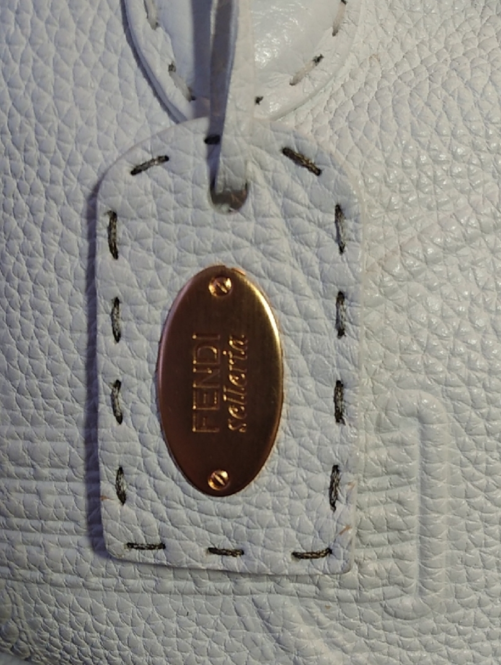 Fendi White Leather Tote with Gold-Tone Buckle Accents SELLERIA VILLA BORGHESE - Picture 7 of 17
